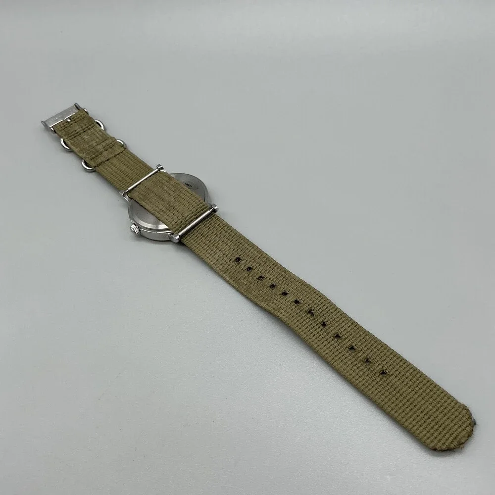 Timex Weekender T2N651 Mens Watch 38mm Khaki Nylon Indiglo Analog New Battery